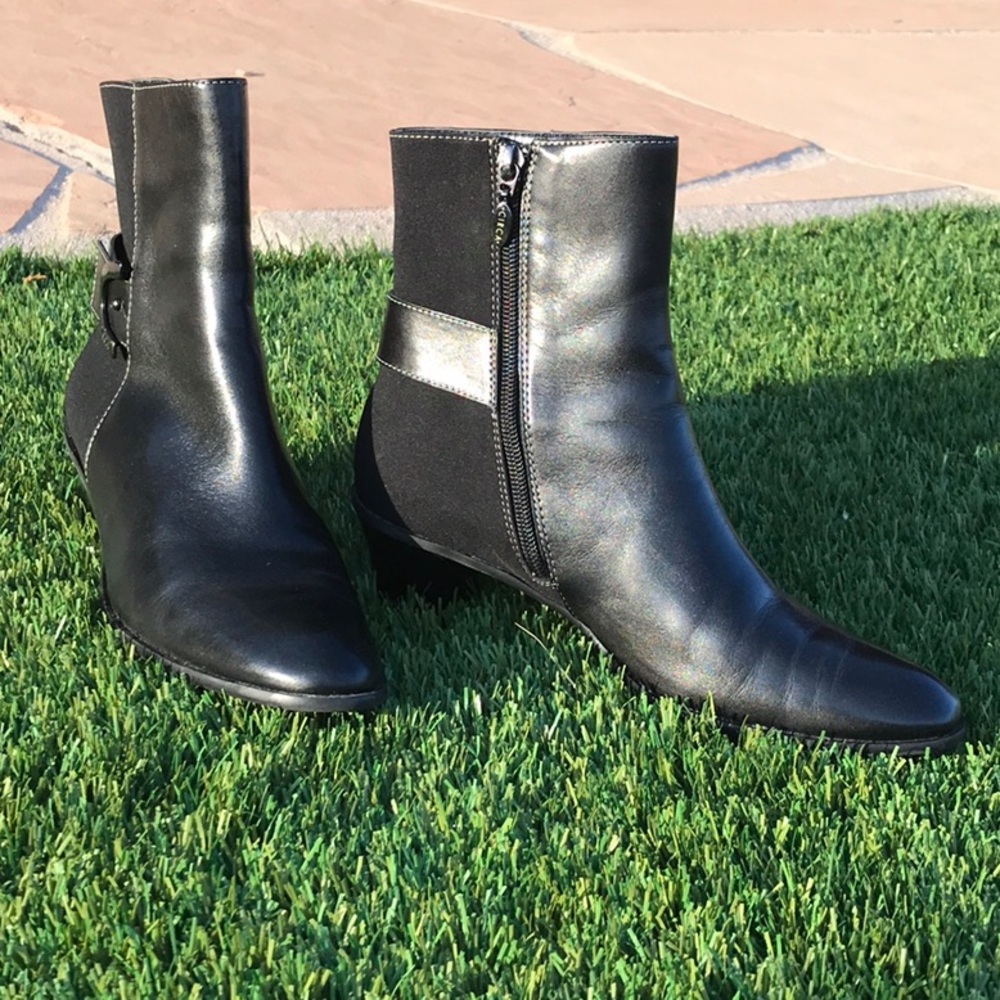Joan&David Ankle Boots